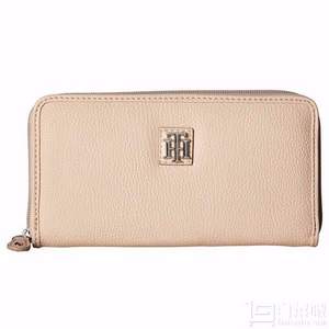 Tommy Hilfiger 女士真皮手拿钱包 5色 $24.99