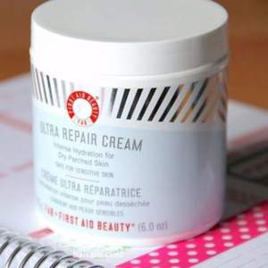 FIRST AID BEAUTY 明星強(qiáng)效柑修復(fù)面霜 170g ￡17.5
