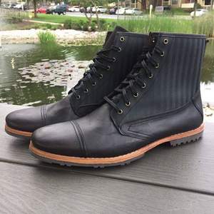 降10刀，美国本土手工高端系列 Timberland Boot Company 添柏岚 Bardstown 手工真皮男靴 2.8折$89.99