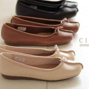 Clarks 其樂  Freckle Ice女士真皮平底芭蕾鞋  Prime會(huì)員免費(fèi)直郵