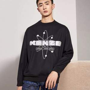 Kenzo 高田賢三 全線男士大眼、虎頭等鞋服包3折起，17年新款  男士Nasa衛(wèi)星logo衛(wèi)衣 3.9折$158