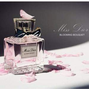 Dior 迪奧 迪奧小姐 花漾淡香氛 100ml 