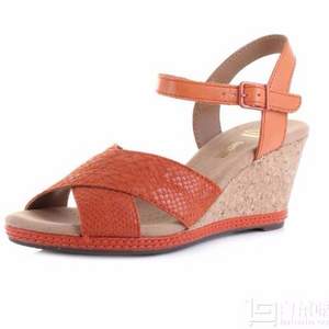 Clarks 其樂 Helio Latitude女士真皮坡跟涼鞋 Prime會員免費(fèi)直郵含稅