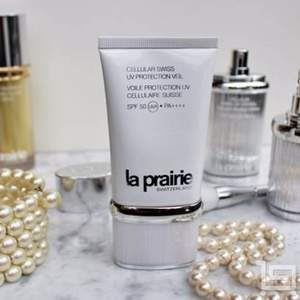 国内￥1650，La Prairie 莱珀妮 瑞士轻盈防晒乳液 SPF50 50ml 6折 €99.28（€114.28-15）