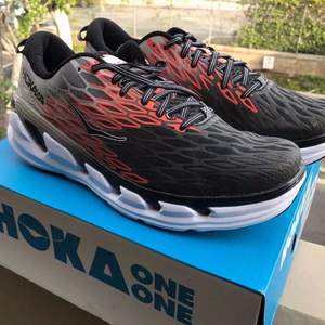 HOKA ONE ONE Vanquish 2 男士缓震跑鞋 $67.78（$84.73 额外8折）