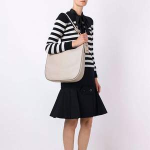 Marc Jacobs 女士Gotham City真皮單肩包 新低 2.6折$130.21