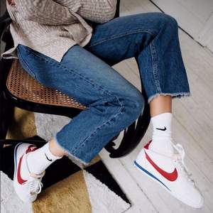 Nike 耐克 Classic Cortez  經(jīng)典阿甘鞋中性運(yùn)動(dòng)鞋 多色