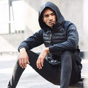 天貓商城：lonsdale 英國龍獅戴爾 男士輕薄款連帽羽絨服 多色