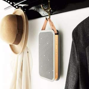 IWOOT:Bang & Olufsen  BeoPlay A2 便携式蓝牙音响 £147.99