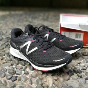 New Balance 新百伦 Vazee系列 Prism 男士轻量支撑跑鞋MPRSMBK