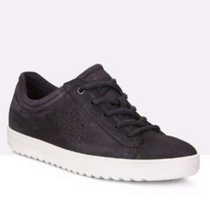 國內(nèi)￥1399，Ecco 愛步 Fara 女士低幫磨砂皮休閑鞋 $55.9