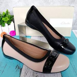 兩色碼全，Clarks 其樂  Kinzie Light女士小羊皮平底單鞋 兩色