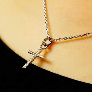 Swarovski 施华洛世奇 Cross Mini 女士十字架水晶项链 956722 
