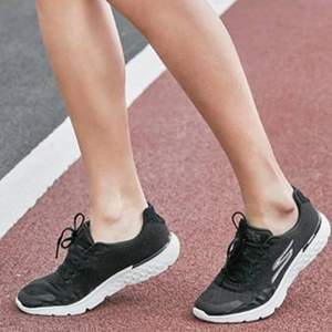 怒降￥128！限36码，18年新款 Skechers 斯凯奇 GO RUN 400 女士时尚复古轻质跑鞋 14804+凑单品 2色