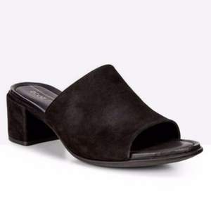 ECCO 愛步 女士真皮粗跟涼拖鞋 $62.99