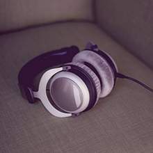 Beyerdynamic 拜亞動(dòng)力 DT-880 阻抗600Ω 頭戴式耳機(jī)