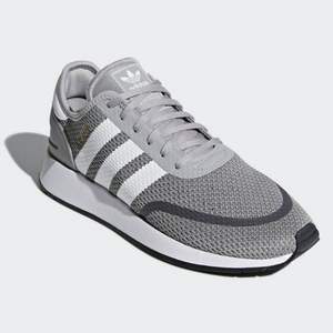 18年春季新款，Adidas 阿迪達(dá)斯 三葉草 N-5923 男士復(fù)古運(yùn)動(dòng)鞋 CQ2334
