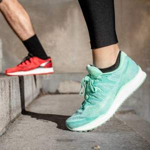 降￥167新低！Saucony 圣康尼 FREEDOM ISO 2 女款旗舰缓震跑鞋 