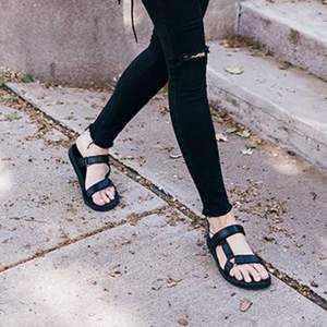 18年夏季新款，Teva Universal Slide 时尚运动凉拖鞋  男女款