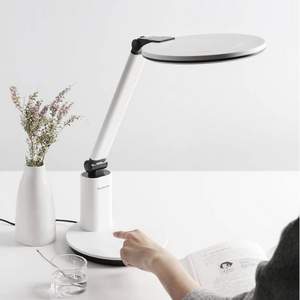 鎮(zhèn)店之寶，AA級減藍(lán)光護(hù)眼  Panasonic 松下 HHLT0623 致皓智能調(diào)光LED臺燈 