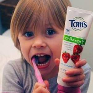 3件0税！Tom's of Maine 儿童天然草莓味防蛀牙膏119g*3支