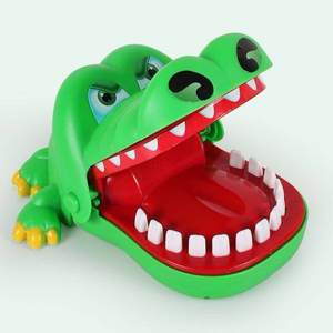 鑫莹玩具 M-66 鳄鱼牙齿整蛊玩具