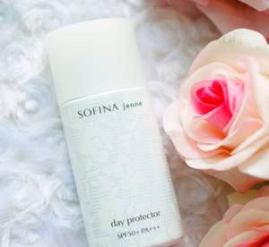 Sofina 蘇菲娜 透美顏 日間倍護防曬乳白蕾絲SPF50+ PA+++ 30mL*2瓶 191元包郵包稅