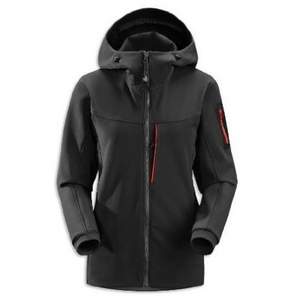 Amazon：<span>手快有！</span>Arc'teryx 始祖鸟 Gamma MX 女款连帽软壳 黑色 S~L尺码齐全 <span>5折</span> $174.98 到手￥1165 国内￥3998