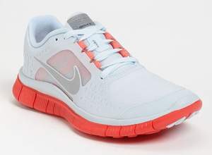 亞馬遜中國：Nike FREE RUN+ 3 SHIELD 女士防水反光版跑鞋 3色 ￥356（￥456-100）
