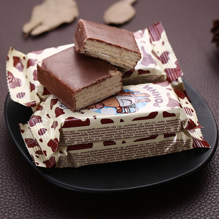 俄羅斯進口，POHHN 小牛 巧克力夾心威化餅干 500g ￥19.9包郵（￥29.9-10）