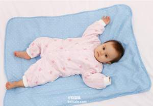 PurCotton 全棉时代 蓝底白点婴儿纱布加大隔尿垫70x90cm*2条 ￥105包邮（￥215-100-10）