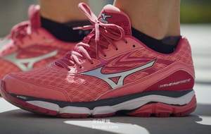 Mizuno 美津浓 INSPIRE 12 女士次顶级支撑型跑步鞋 Prime会员免费直邮到手￥348
