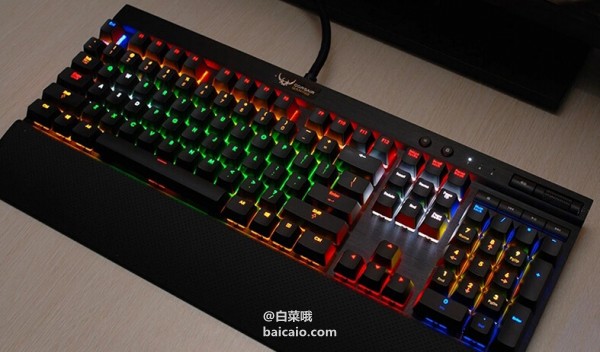 CORSAIR 海盗船 K70  RGB 幻彩背光机械游戏键盘 茶轴  送防辐射眼镜￥1249