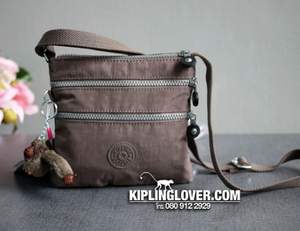 KIPLING 吉普林小挎包 €23.66 直邮到手￥200 另有多款直邮好价