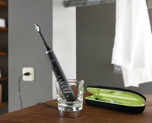 Philips 飛利浦 HX9351/04 旗艦鉆石聲波震動牙刷 帶充電玻璃杯 旅行盒 ￡74.99 直郵到手￥941