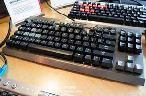 易迅網(wǎng)：CORSAIR 海盜船 Vengeance系列 K65紅軸機(jī)械游戲鍵盤 ￥499（￥699-200）