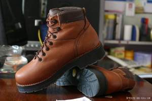 Amazon：Danner 丹納 6寸防水工裝靴 <span>GORE-TEX+V底</span> $118.14（$147.67 鞋服8折）到手￥880