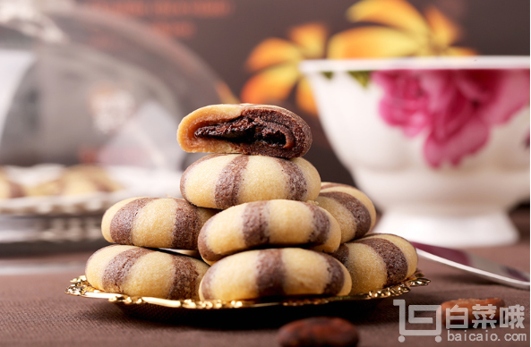CHORO 巧罗 哇咔巧克力夹心曲奇饼干 185g￥9.9包邮（双重优惠）