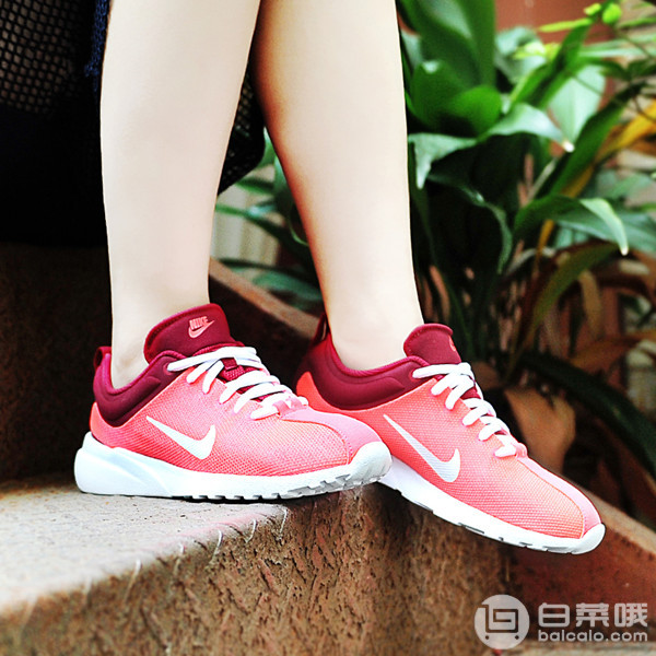 Nike 耐克 Superflyte 女士复刻休闲运动鞋916784秒杀价￥192包邮