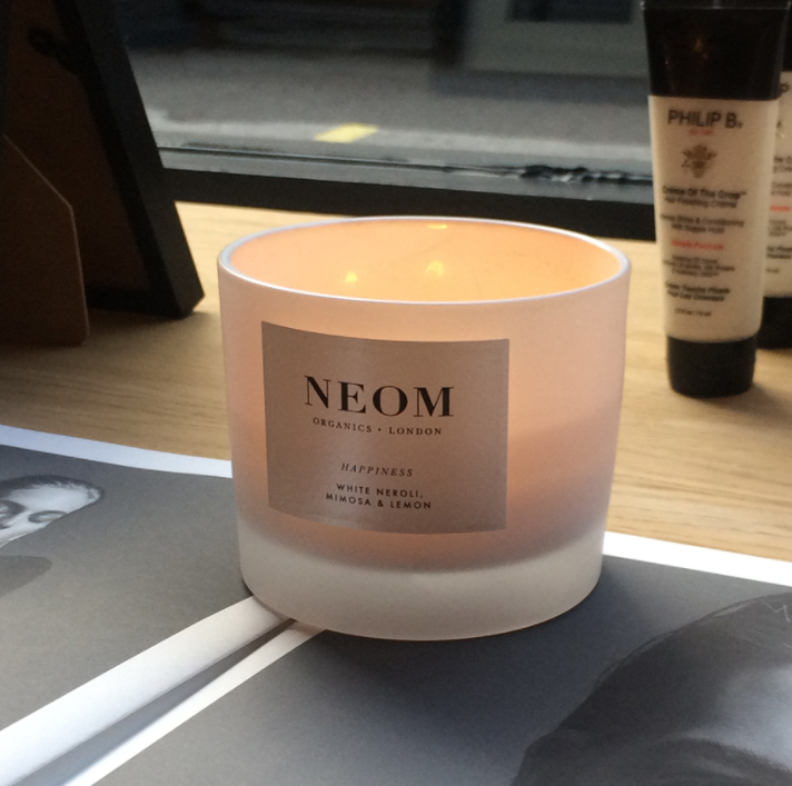 Beauty Expert：英国皇室御用有机香氛，Neom 橙花有机香氛蜡烛 185g £22.5凑单免费直邮到手￥199