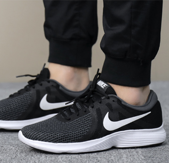 Nike 耐克 REVOLUTION 4 男子跑步鞋 908988￥299包邮