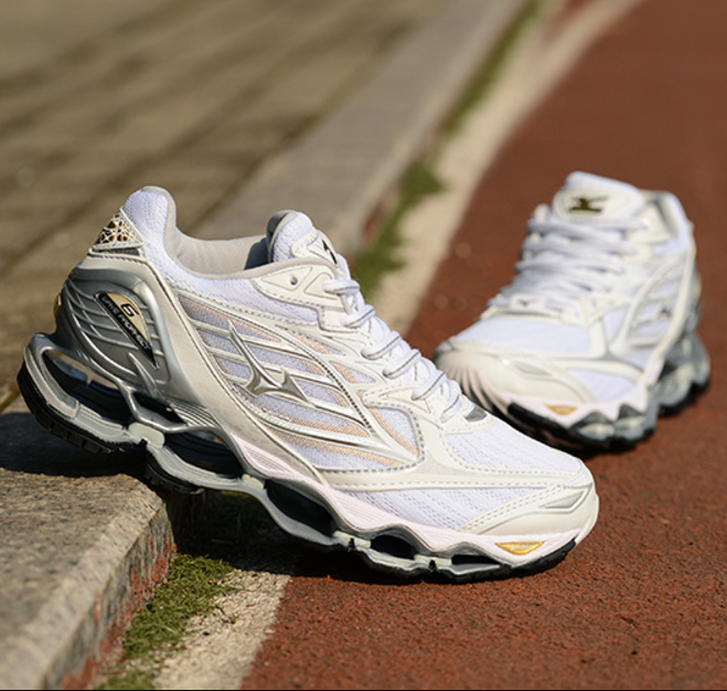 限42.5码，Mizuno 美津浓 预言6 男款避震跑鞋￥611.6包邮