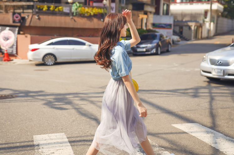 10点开始前1小时，韩都衣舍 2018夏装新款网纱连衣裙￥94包邮（前1小时半价）