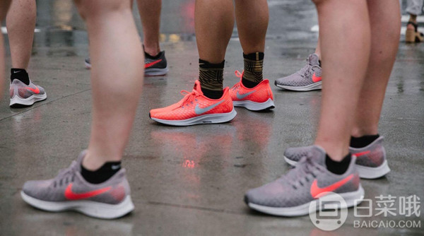 Nike 耐克 Air Zoom Pegasus 35 女士跑步鞋折后485.1元包邮（2件9折）