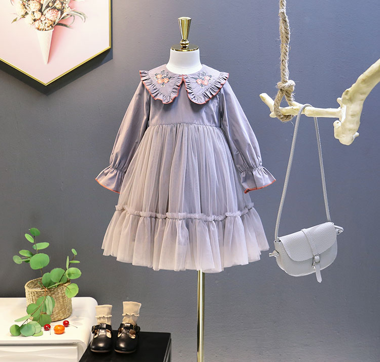 2018秋季新款，喜多多 女童韩版刺绣公主裙 2色69.15元包邮（需用优惠券）