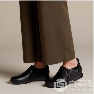 限UK3碼，Clarks 其樂 Un Adorn Zip 女士側(cè)拉鏈平底休閑鞋161.94元