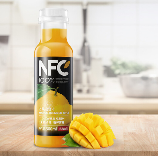 农夫山泉 NFC果汁 100%鲜榨芒果混合汁 300ml*4瓶 *8件142.56元（合4.5元/瓶）