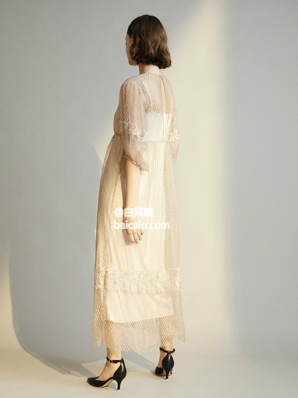 2020春夏新品，Lily Brown 莉莉布朗 刺绣蕾丝吊带两件套连衣裙 LWFO201086新低534.69元（天猫旗舰店1760元）