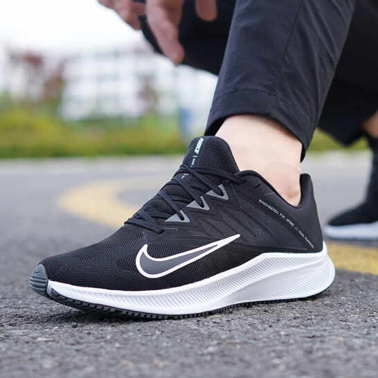 NIKE 耐克 QUEST 3 男子跑步鞋 CD0230-002378元包邮