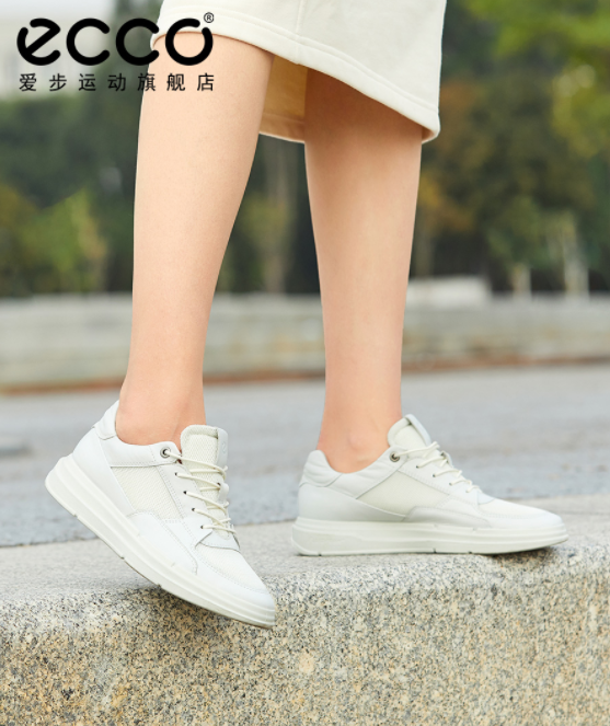 2021新款，ECCO 爱步 Soft X柔酷系列 女士网面运动鞋 420423541.11元（天猫旗舰店1299元）